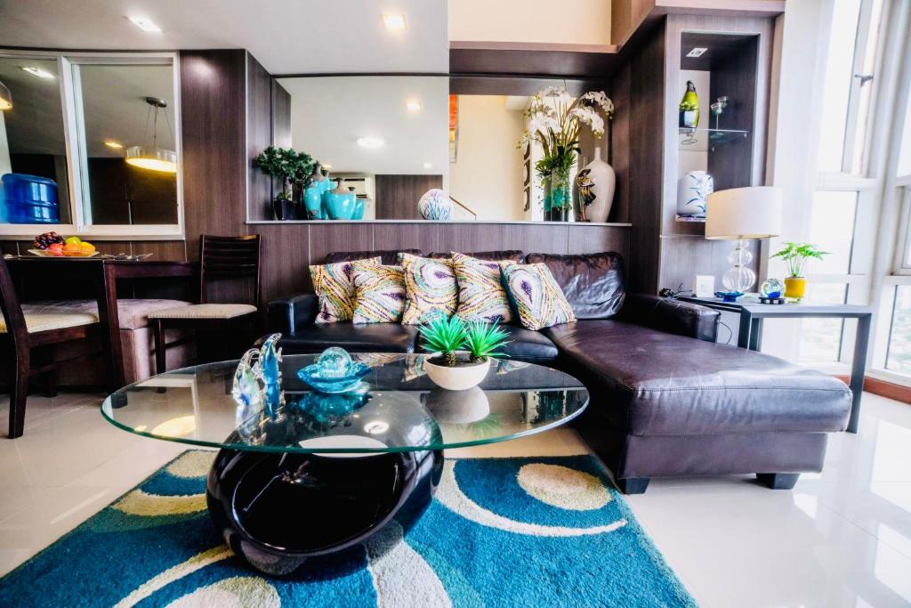 Cebu City Huge Lofts by P&J - Two-Bedroom Apartment
