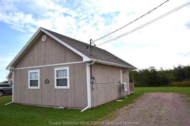 Seabreeze Aboiteau Cottage - beach access - 两居室小木屋