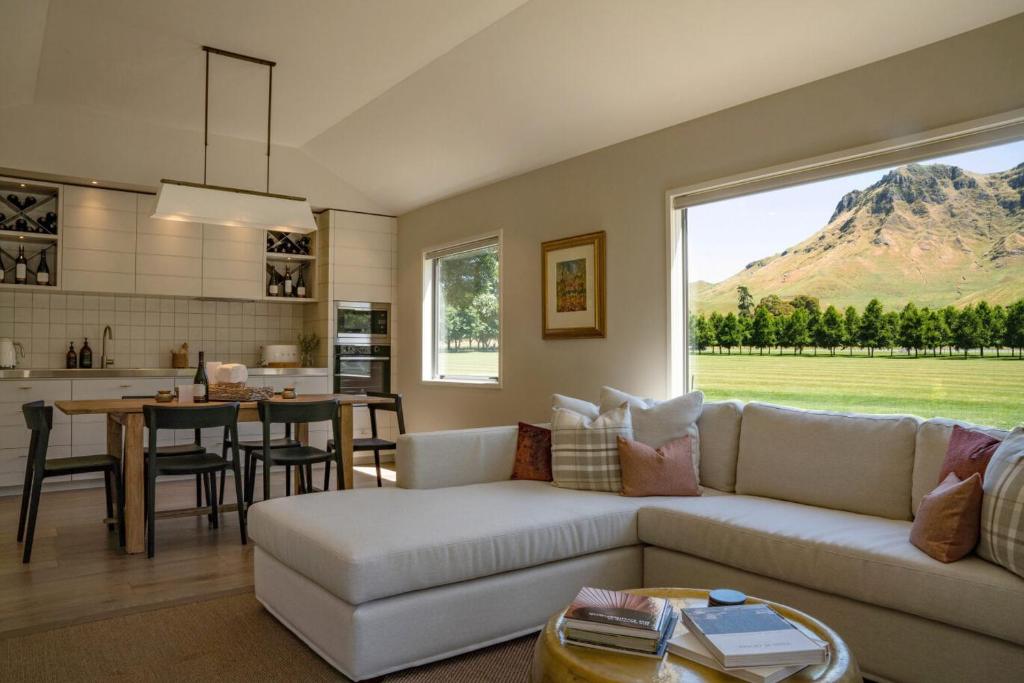 Craggy Range Luxury Vineyard Retreat - Resim 38