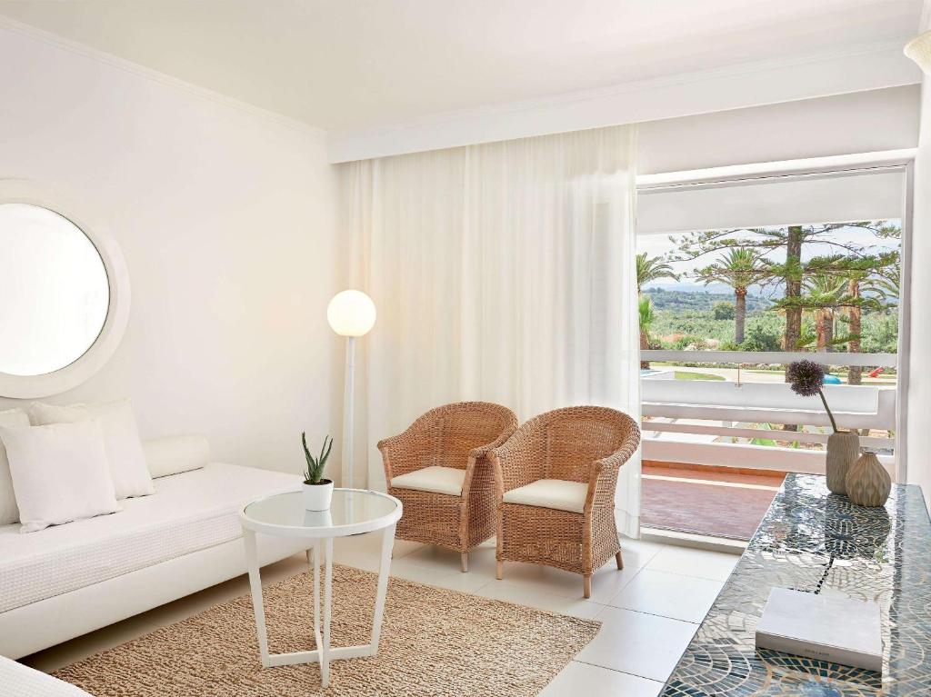 Grecotel LUX.ME White Palace - 家庭公寓花园景观