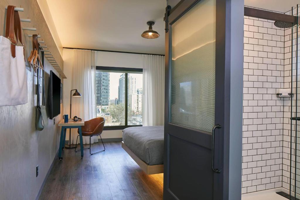 Moxy Atlanta Midtown - 