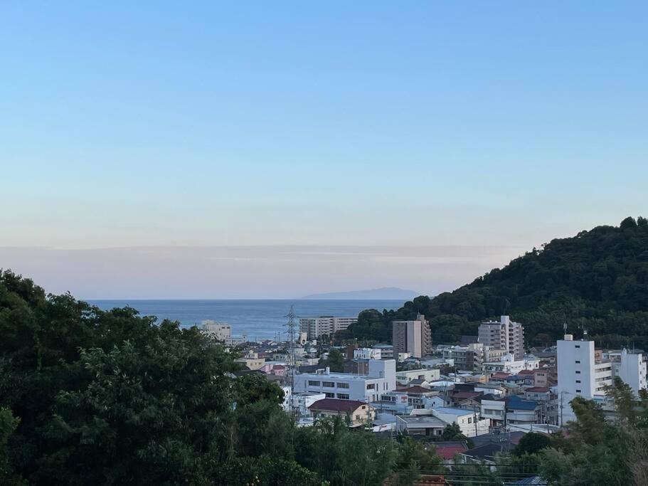 湯河原「ゲストハウス城堀の家」 部屋の予約