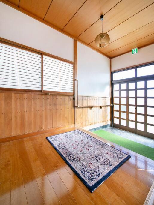 Fotografie z fotogalerie ubytování 湯河原「ゲストハウス城堀の家」 v destinaci Jugawara
