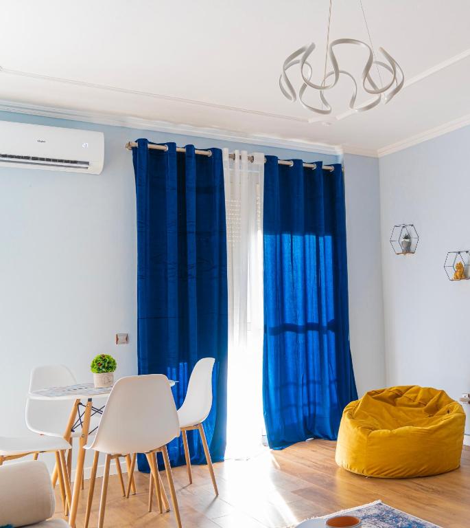 Cane Apartment New Bazaar - Image 2