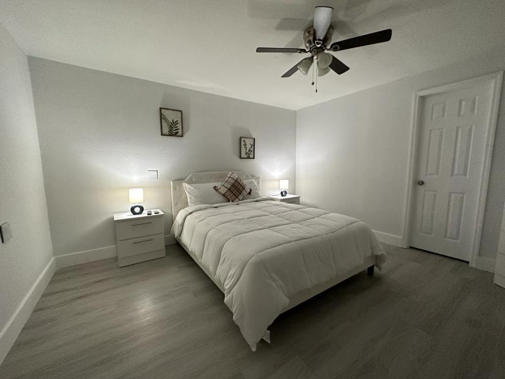 Private suite close to Kendall Hospital and FIU - Housity