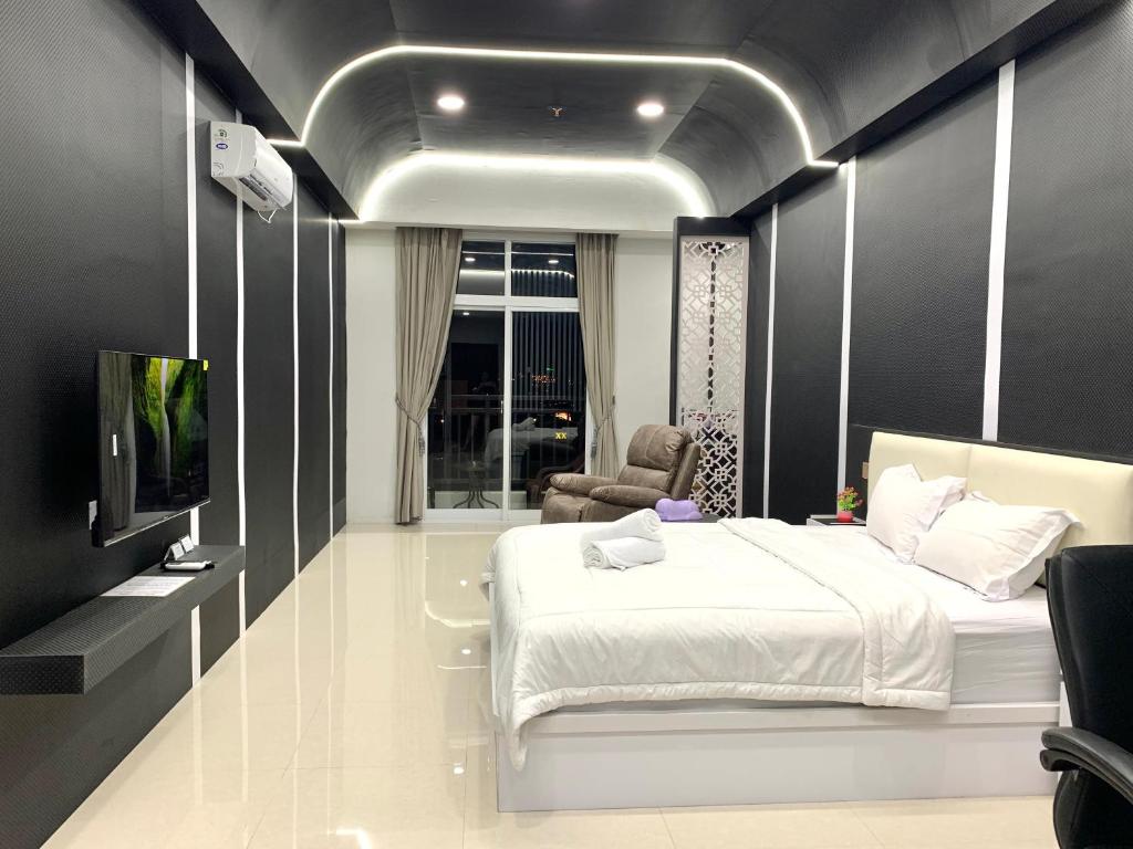 Wiwi Formosa Residence Nagoya with balcony-Modern-Netflix