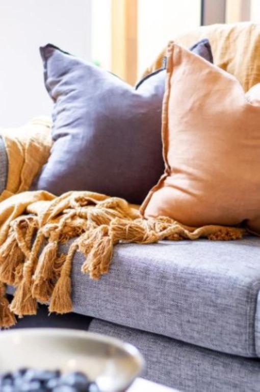 Entertainment Hub 2 bed 2 bath with Free Car park - Resim 32