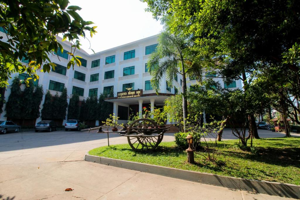 Zahrada ubytování Kingdom Angkor Hotel