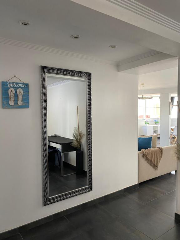 Posedenie v ubytovaní Apartamento Torre Yago primera linea playa Benidorm con Wi-Fi & AC