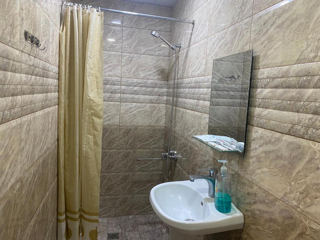 Koupelna v ubytování Guesthouse Aygestan