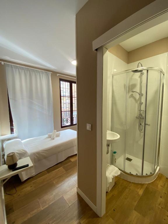 Palacete de la Almudayna - Single Room