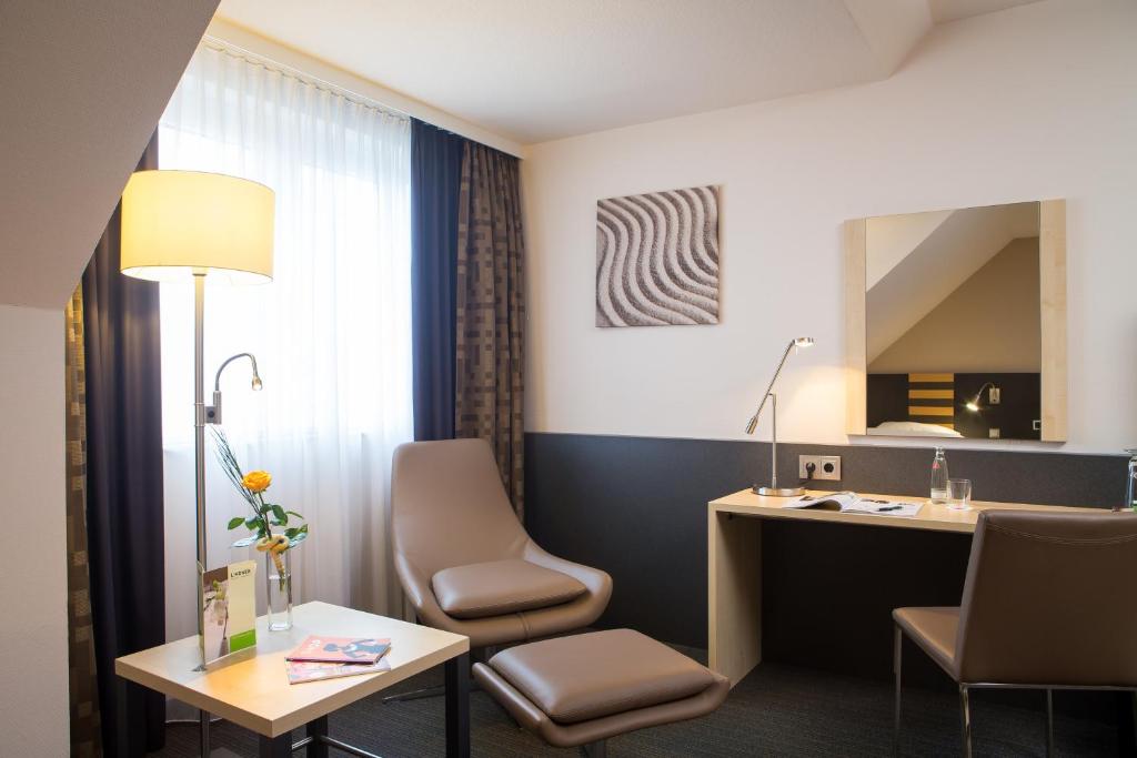 Posezení v ubytování Lindner Hotel Frankfurt Hochst, part of JdV by Hyatt
