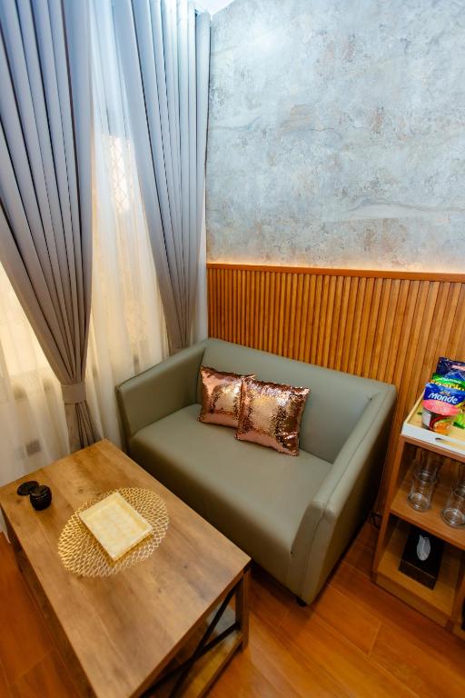 Posezení v ubytování Rockfort Hotel