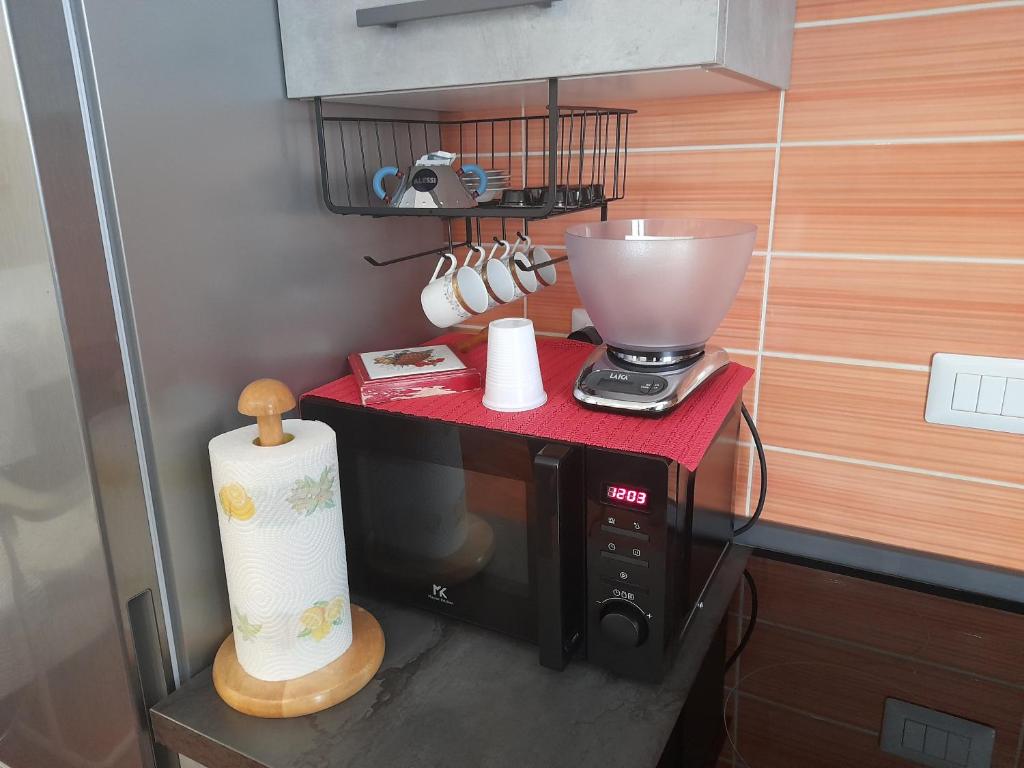 Kuchyň nebo kuchyňský kout v ubytování Elegant Apartment "Le Fontane"-BORGO MERCATO-MONCALIERI