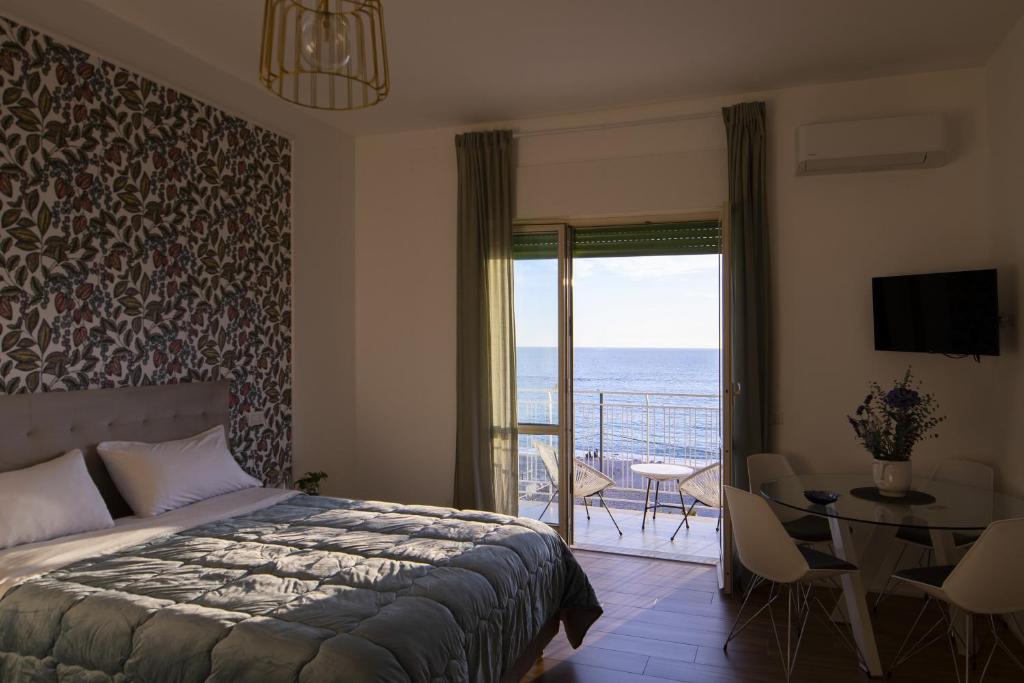 Cas’ A Mare - Beachfront Luxury Suites - 3