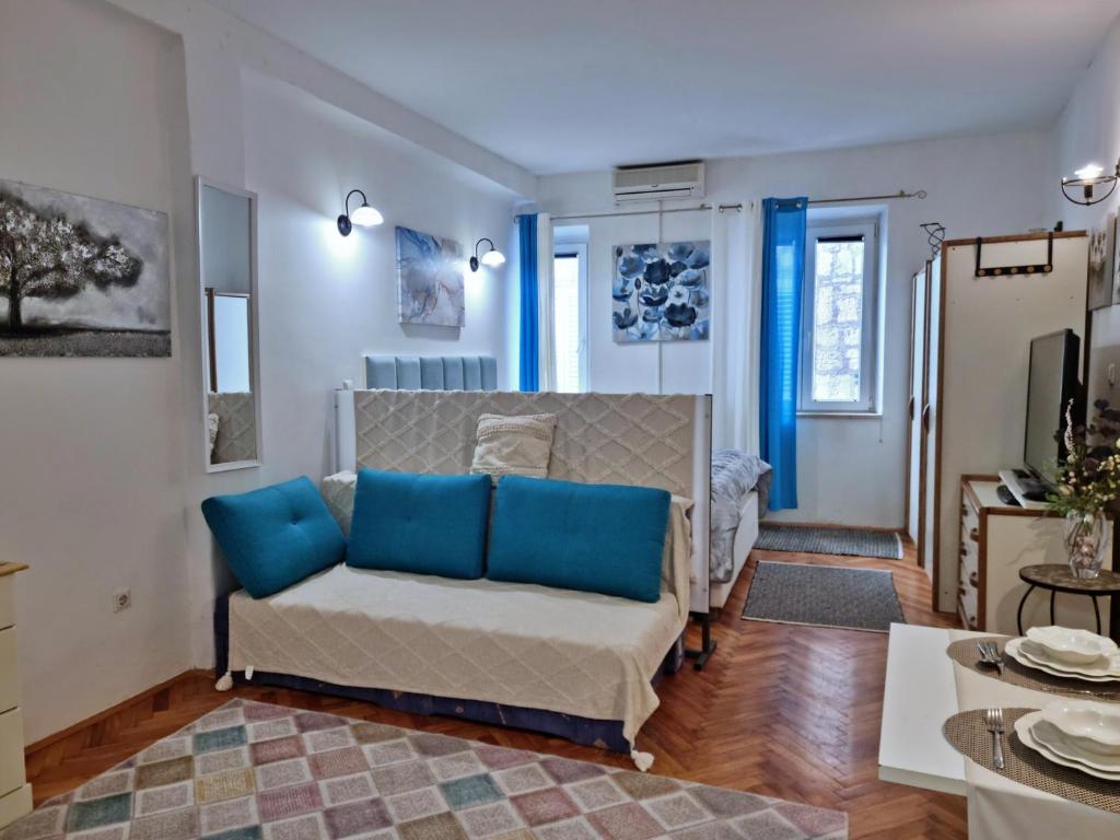 Χώρος καθιστικού στο Heart of Omis - Blue