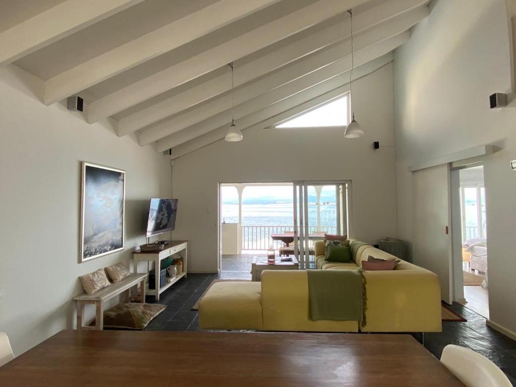 Ocean Oasis - Image 6