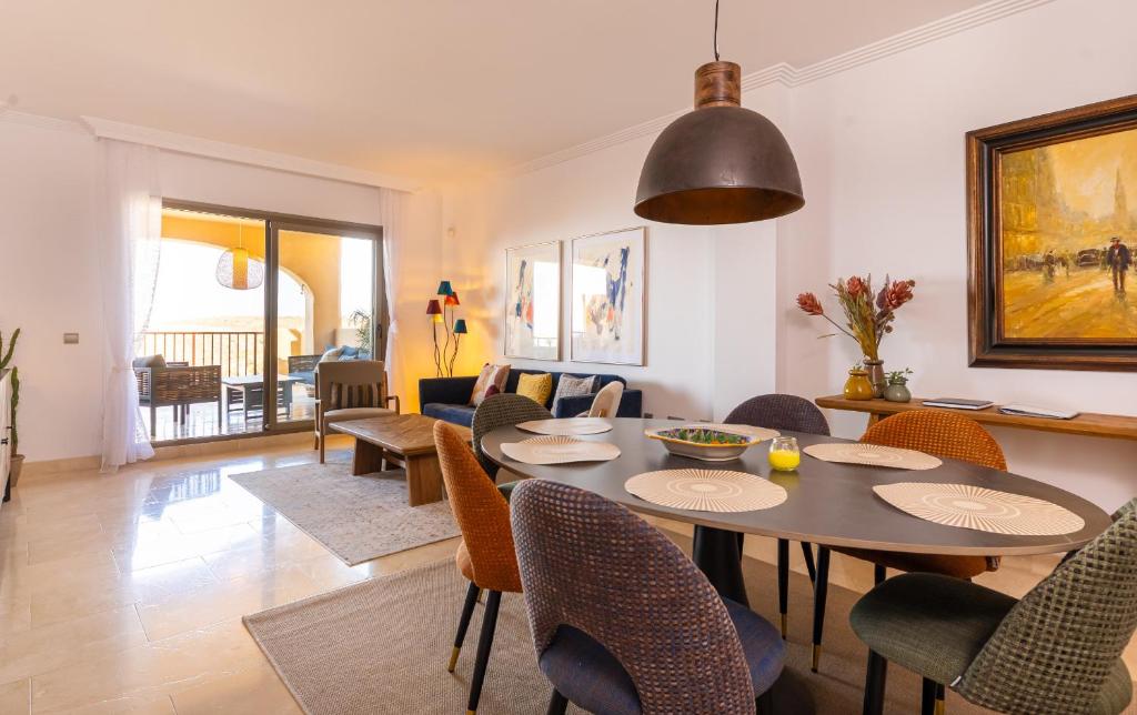 A seating area at Newly Renovated Apartment with Amazing View