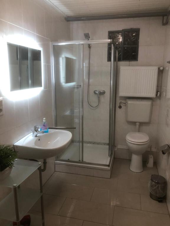 Koupelna v ubytování Ferienwohnung Ziemons