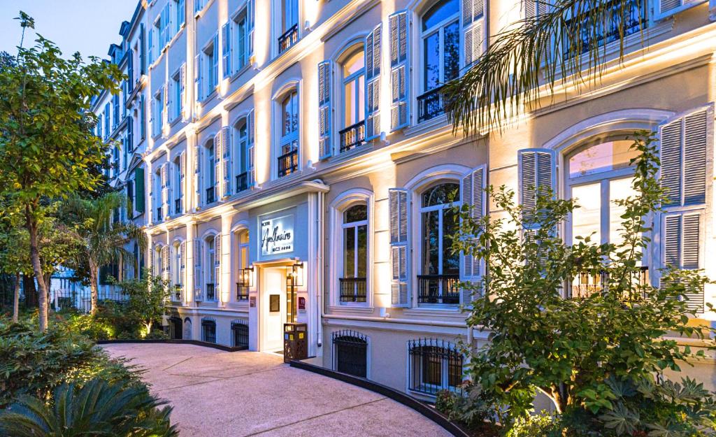 Hôtel Apollinaire Nice - Resim 25