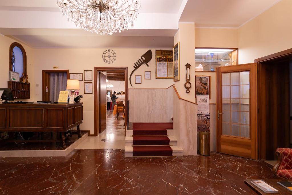 Vstupní hala nebo recepce v ubytování Hotel Tivoli