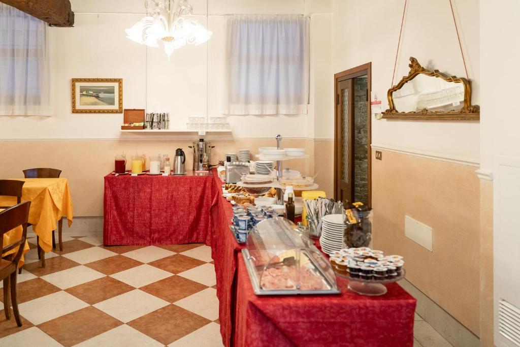 Nápoje v ubytování Hotel Tivoli