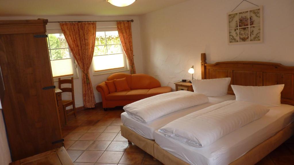 Zum Schlangenkönig - 2