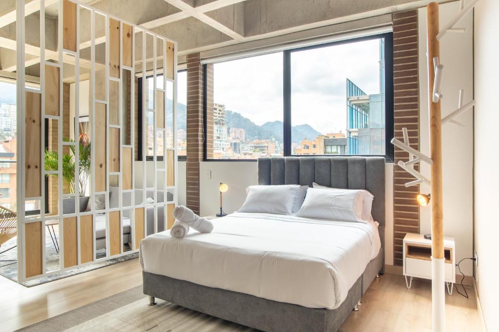 Canvas By Wynwood House - One-bedroom Loft Apartment