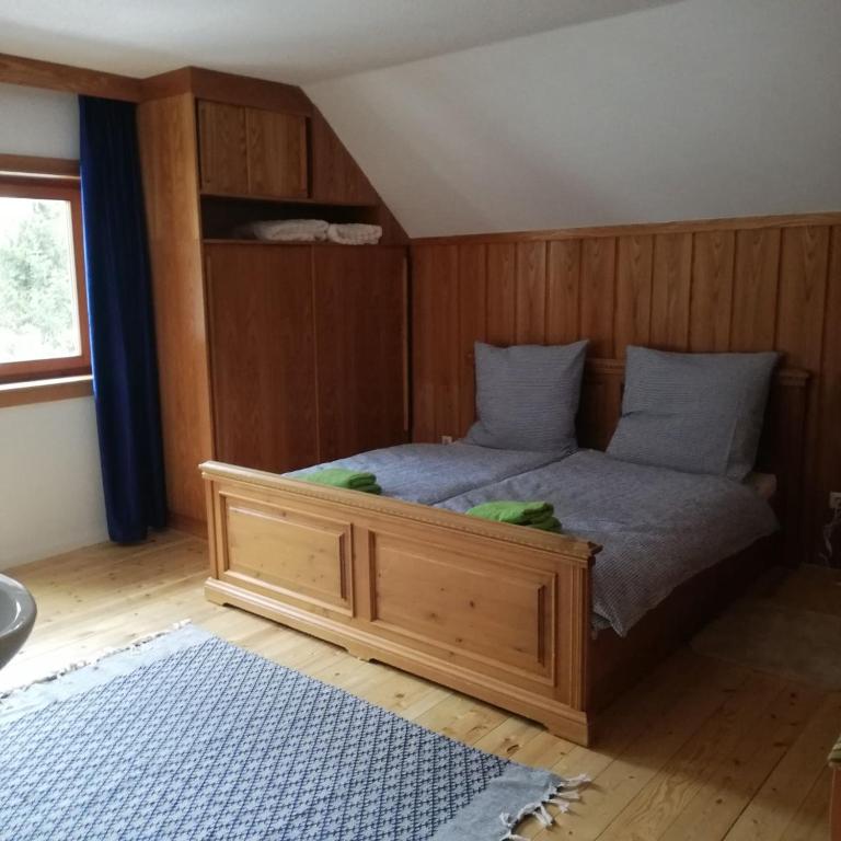 Postel nebo postele na pokoji v ubytování Alpengasthof Gutenbrunn