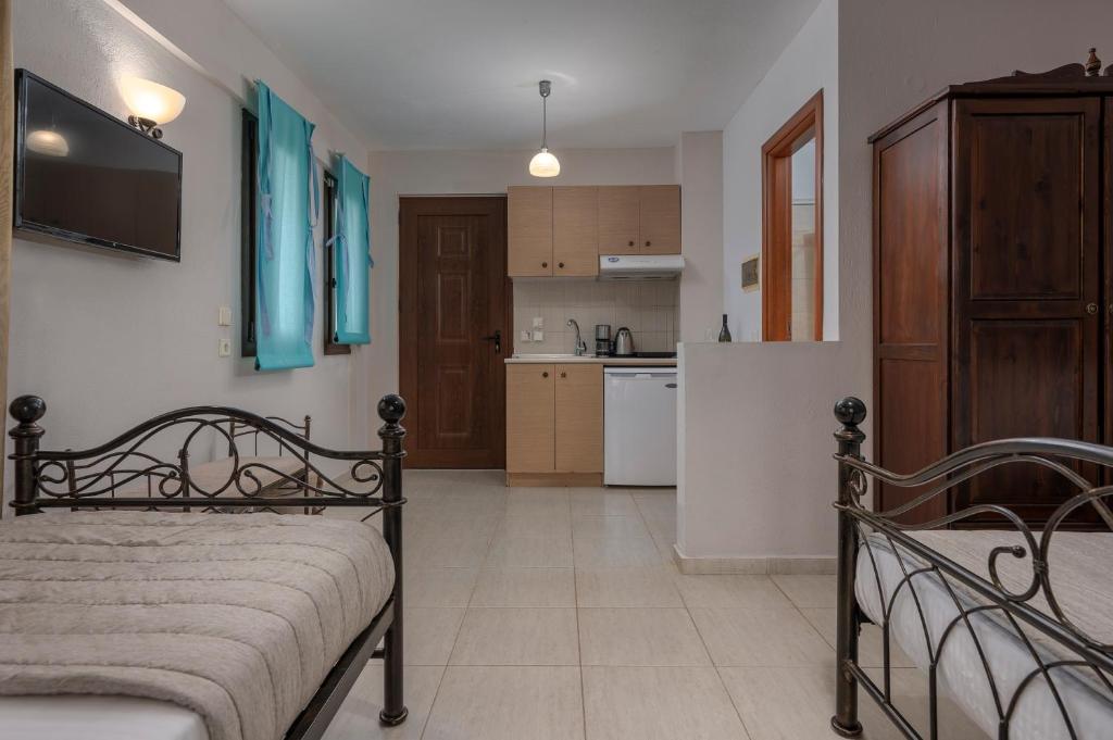 Eleon Suites & Apartments - 3