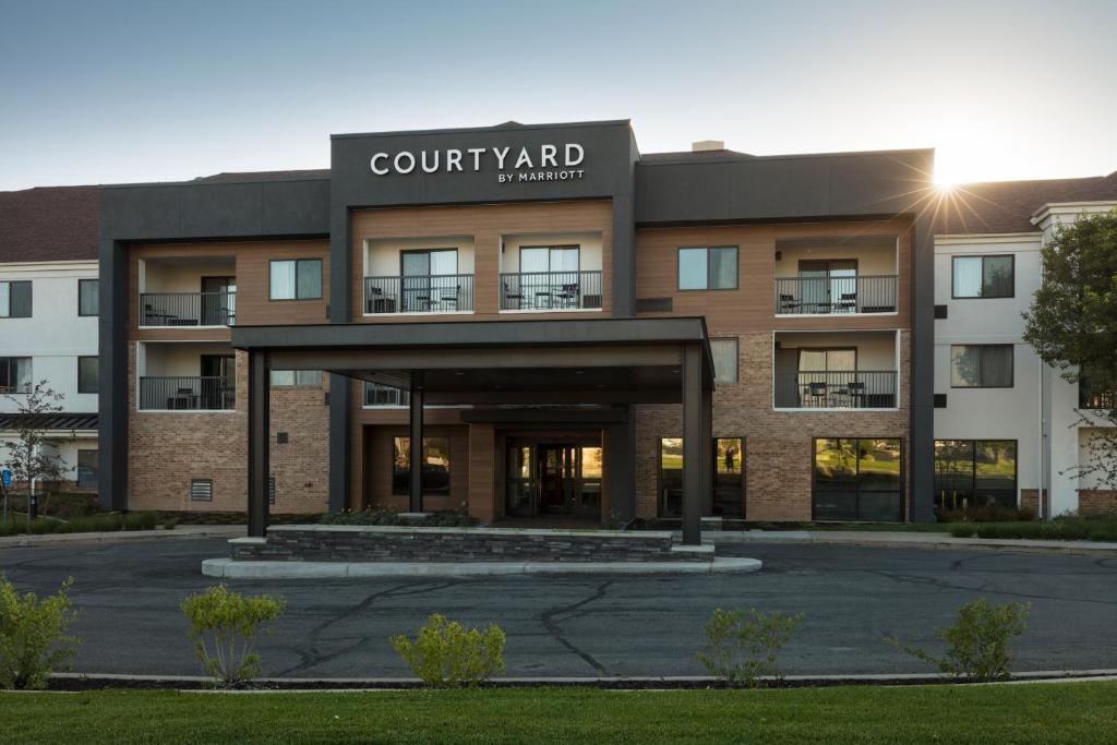 Courtyard Salt Lake City Layton photo