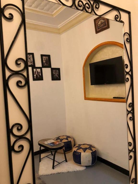 Televizors / izklaižu centrs naktsmītnē Gîte d'étape Tamaloute