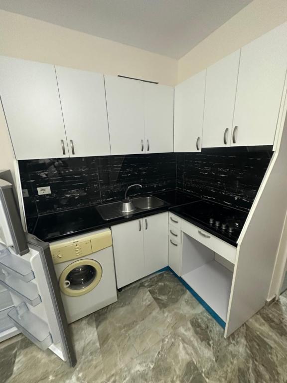 Seaside Gersi Apartments - Imazhi 3