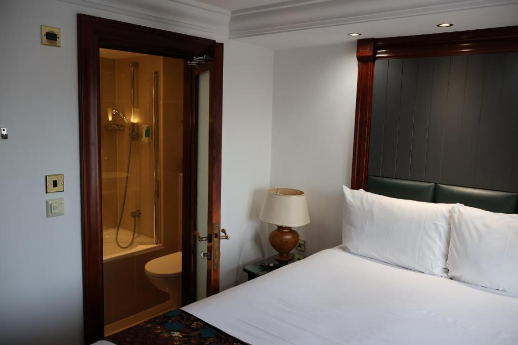 Dreamtel London Kensington - Resim 40