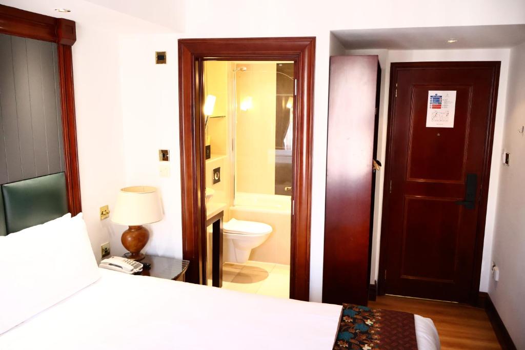 Dreamtel London Kensington - Resim 43