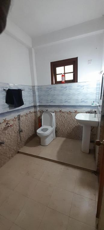 Kylpyhuone majoituspaikassa Uyanawaththa Resort