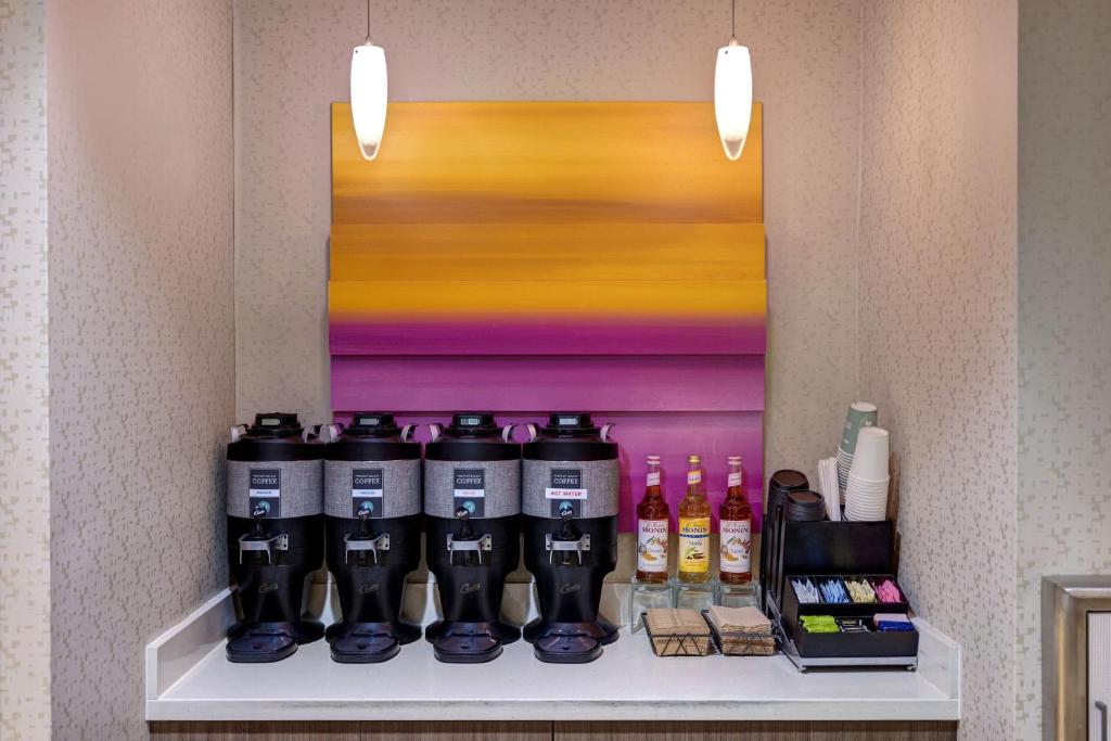 Příslušenství pro přípravu čaje a kávy v ubytování Residence Inn by Marriott Pullman