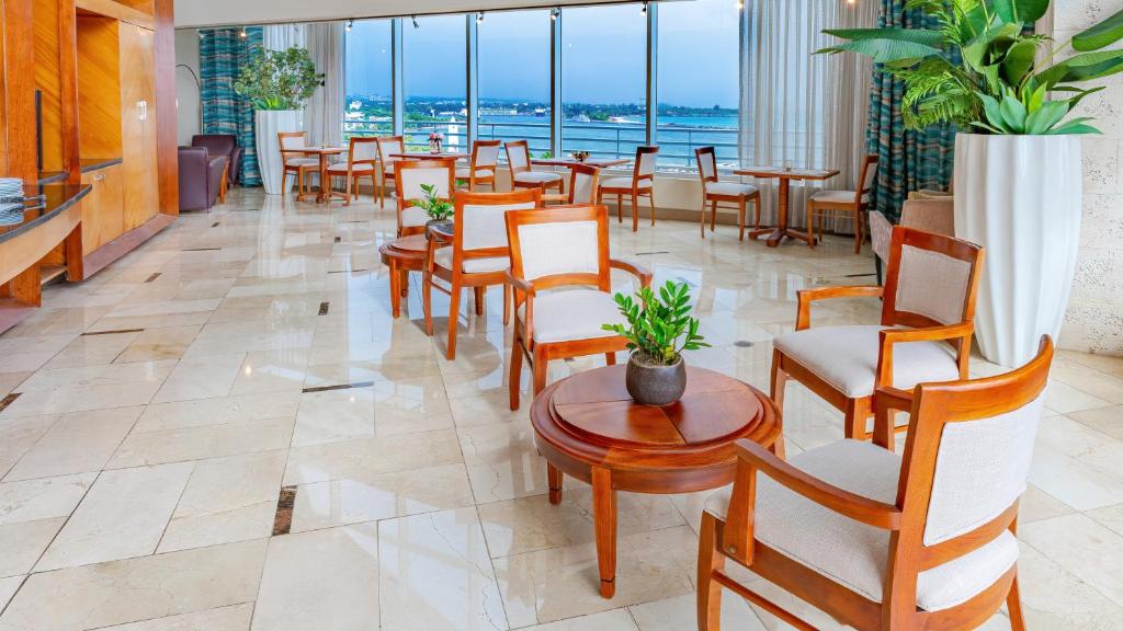 Nespecifikovaný výhled na moře nebo výhled na moře při pohledu z hotelu