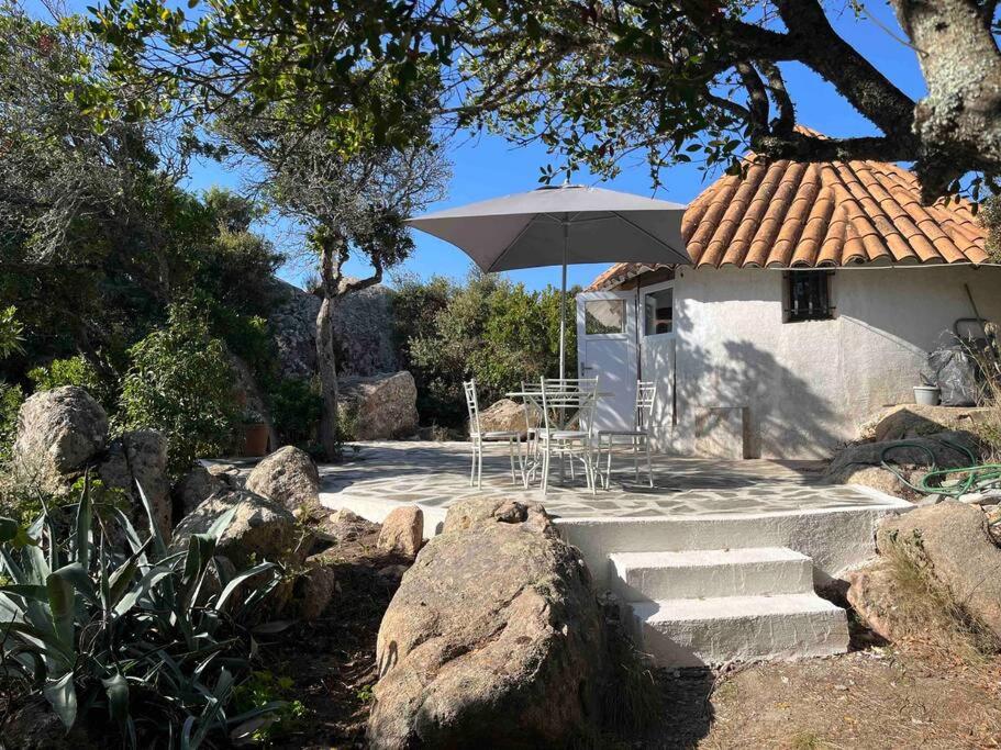 En have udenfor Maison de vacances dans village AUTHENTIQUE Corse