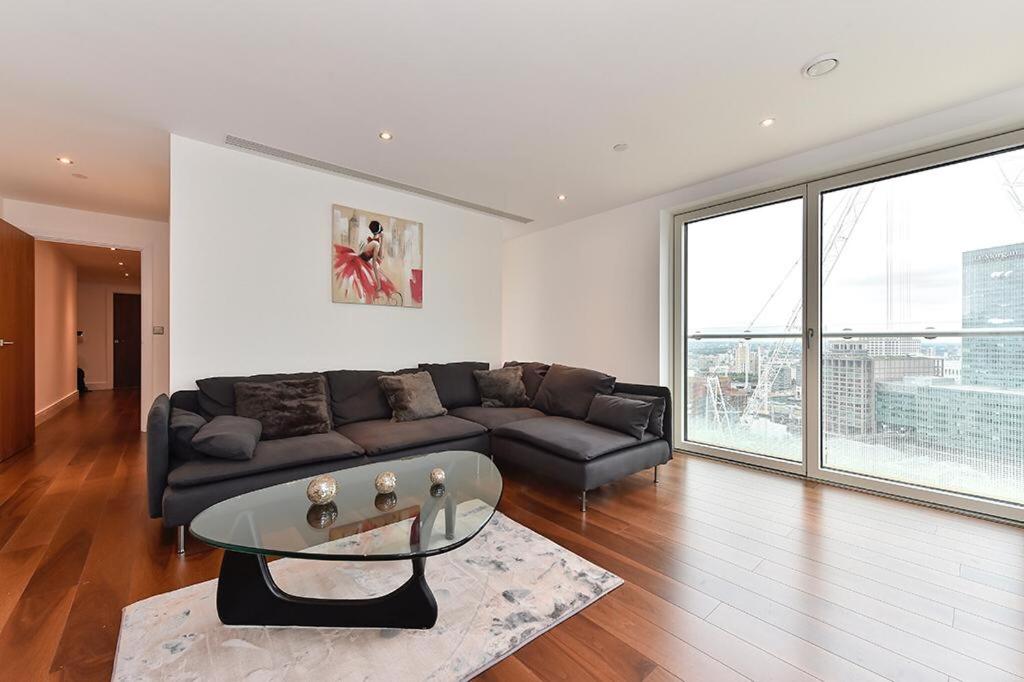 Et opholdsområde på 3Bed 2 Bath with Fantastic skyline view Canary Wharf - Perfect for long stays