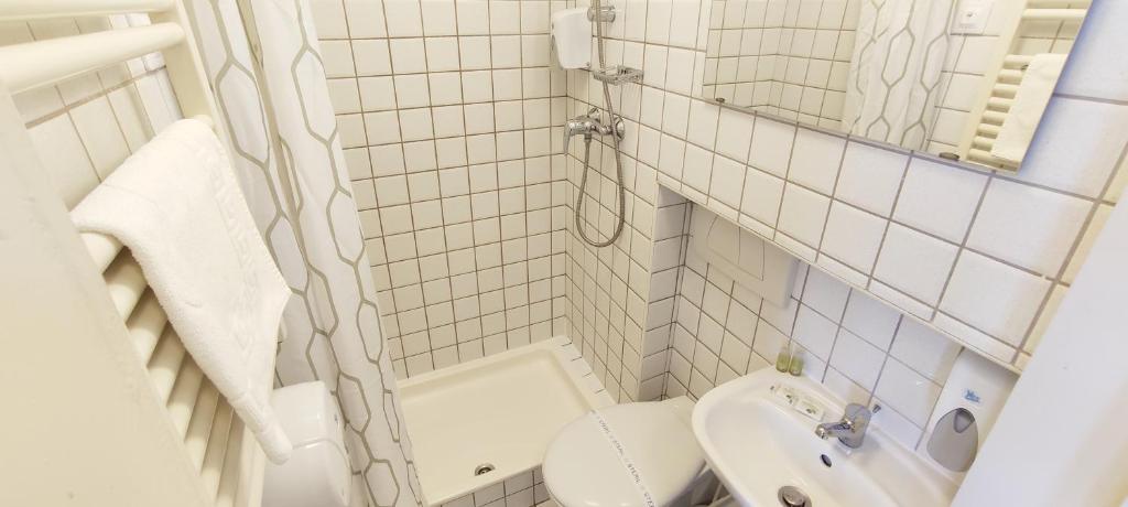 Kúpeľňa v ubytovaní Budapest Csaszar Hotel
