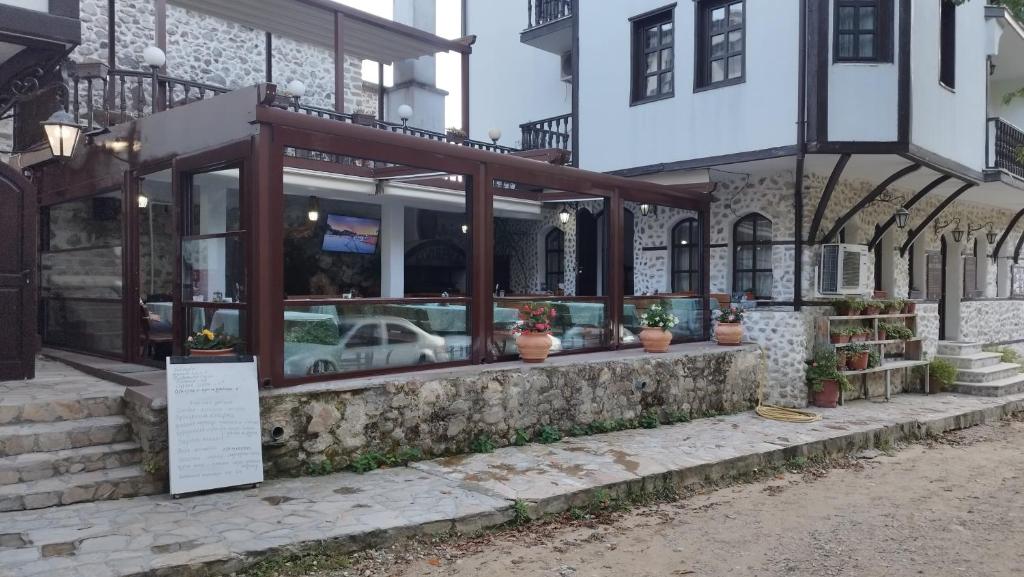 Budova, kde se hotel nachází