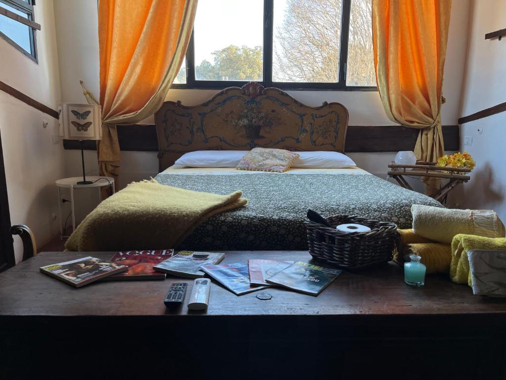 A bed or beds in a room at B&B Alla Corte dei Medici