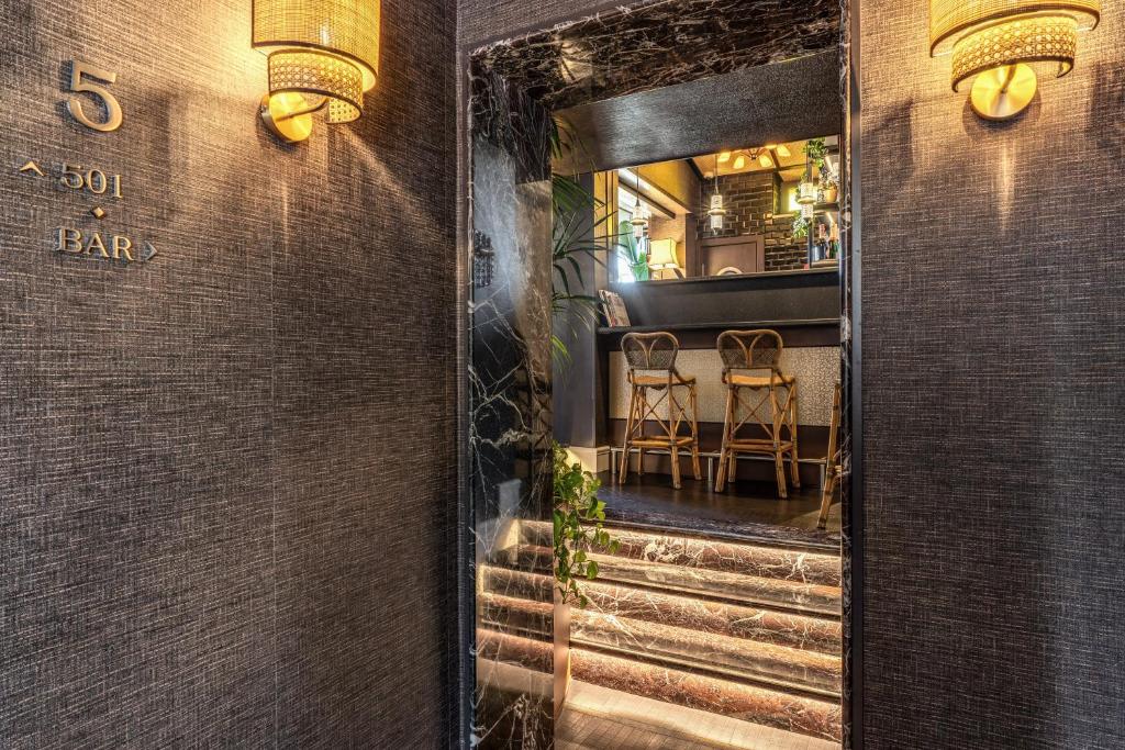 TB Place Roma - Resim 20