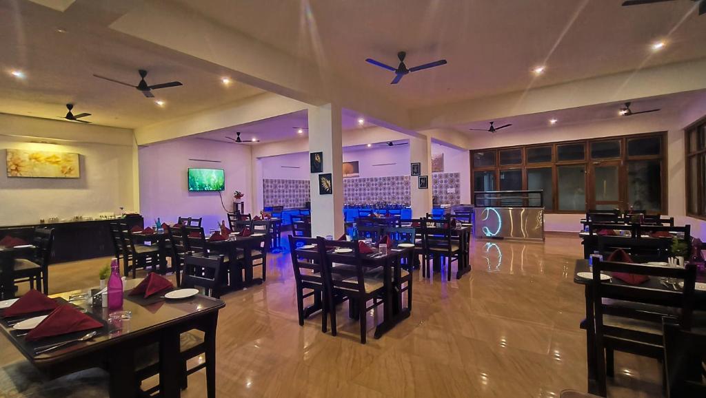 Restaurace v ubytování Hill Crest Resort - Coorg