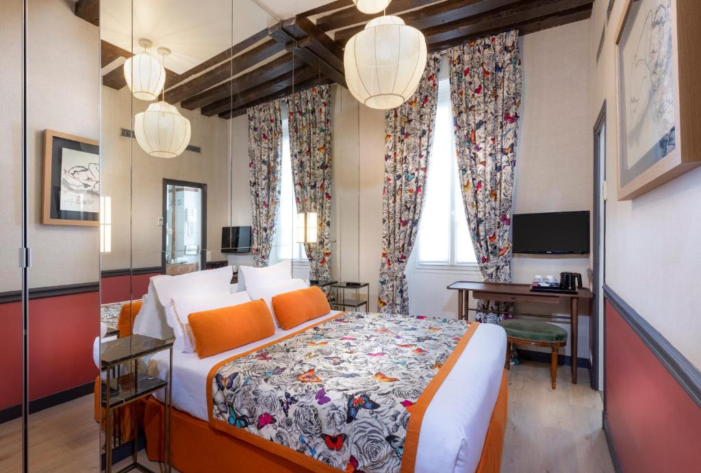 Dauphine Saint Germain - Resim 9