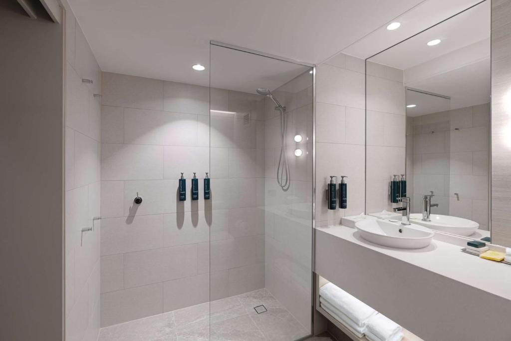 Vannituba majutusasutuses DoubleTree by Hilton Esplanade Darwin