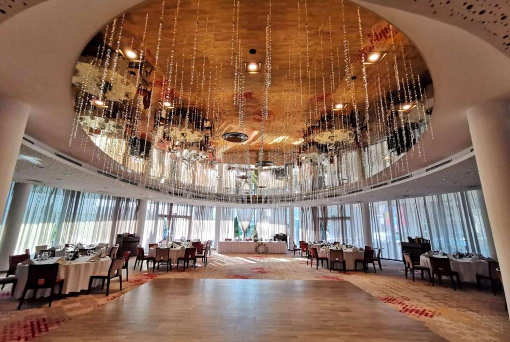 Ramada Plaza Craiova - Resim 11