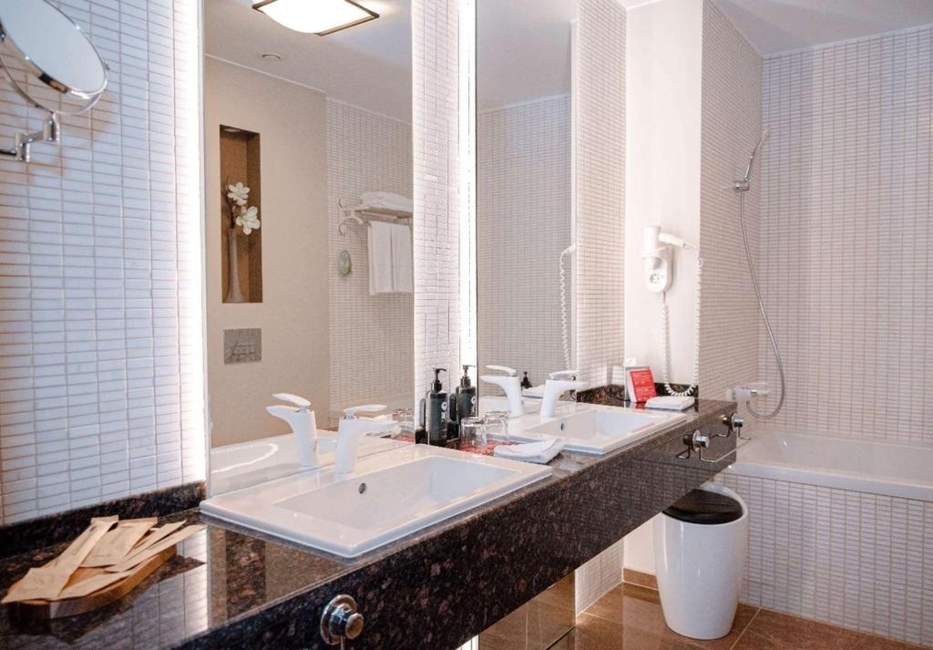 O baie la Ramada Plaza Craiova