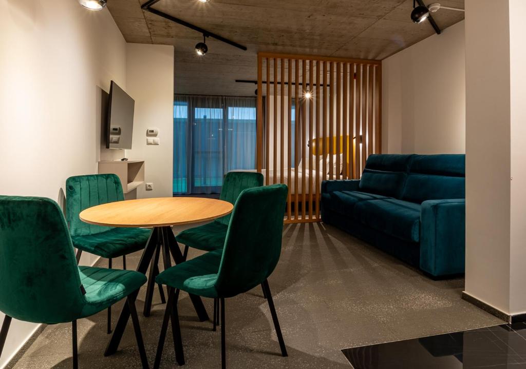 Posezení v ubytování Noir Hotel